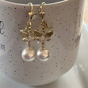 Gold Plated Butterfly Pearl Earrings